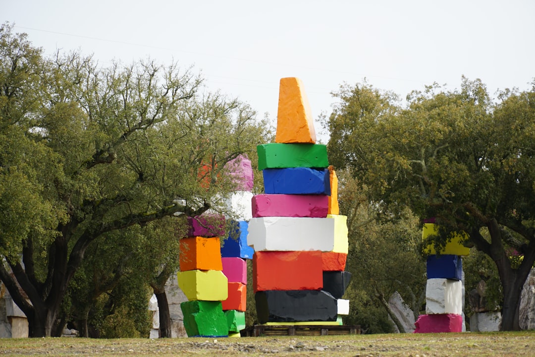 הכפר שבו הבתים הם יצירות אמנות
